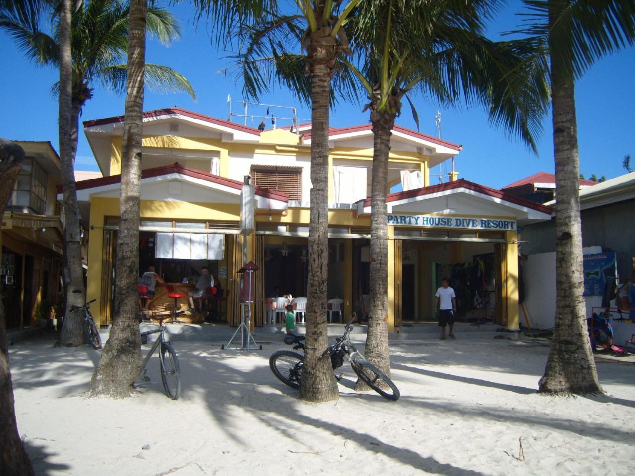 Sulu Plaza Hotel Manoc-Manoc Exterior photo